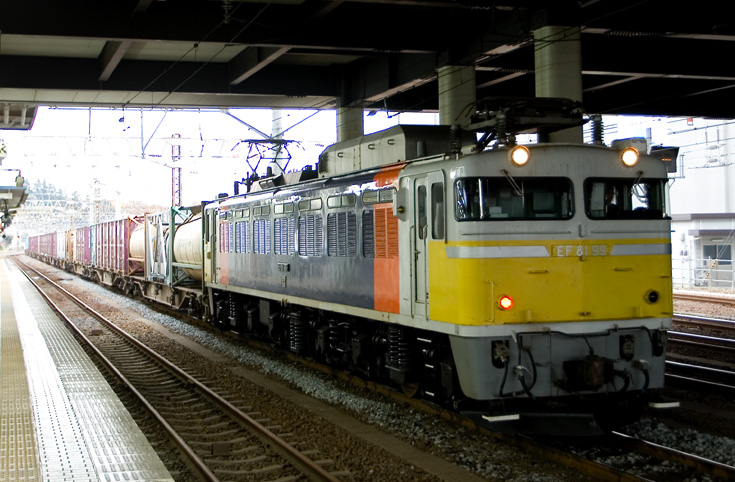 EF81-183.jpg